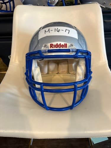 Adult Medium Riddell Speed Helmet (Used)