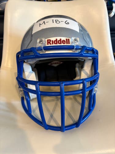 Adult Medium Riddell Speed Helmet (Used)