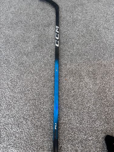 Senior CCM JetSpeed FT8 Pro Right Handed Hockey Stick P28 70 Flex (New)