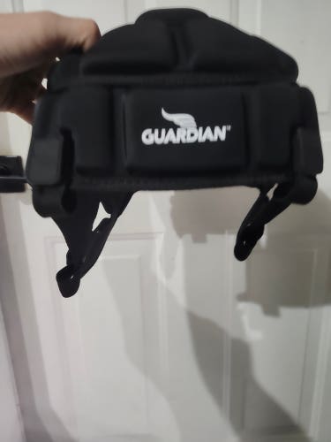 BLACK GAURDIAN CAP