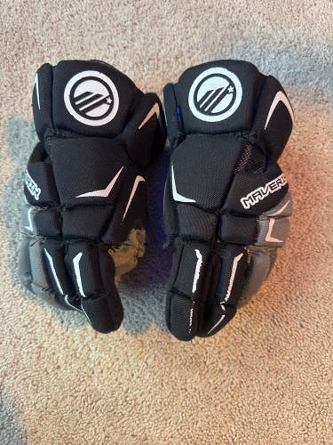 Maverik Charger Lacrosse Gloves Youth Small (Used)
