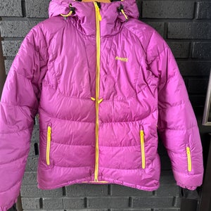Fuchsia Bergans ski puffer