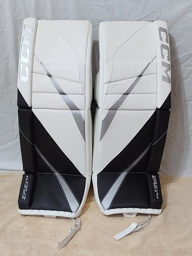 33" 2022 CCM Extreme Flex E6.9 Goalie Leg Pads (Used)