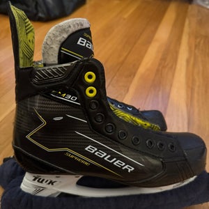2024 Bauer Supreme M30 Hockey Skates Size 6.5 (Used)