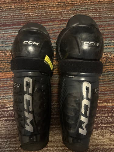 Junior CCM Tacks AS-V 11" Shin Pads (Used)