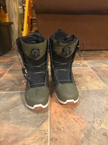 Men's Size M 10.5 (W 11.5) Salomon Launch BOA SJ BOA Snowboard Boots All Mountain (Used)