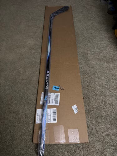 Senior Bauer Vapor FlyLite Right Handed Hockey Stick P92 87 Flex (New)