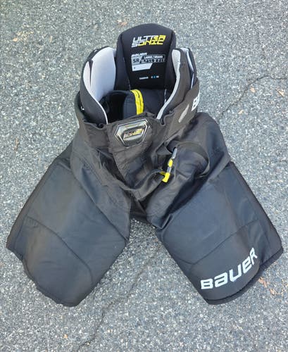 Senior Large Bauer Supreme Ultrasonic Hockey Pants (Used)