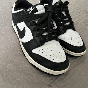 White Men's Size M 9.5 (W 10.5) Adult Nike Dunk Low Shoes (Used)