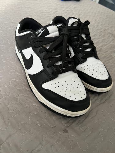 White Men's Size M 9.5 (W 10.5) Adult Nike Dunk Low Shoes (Used)