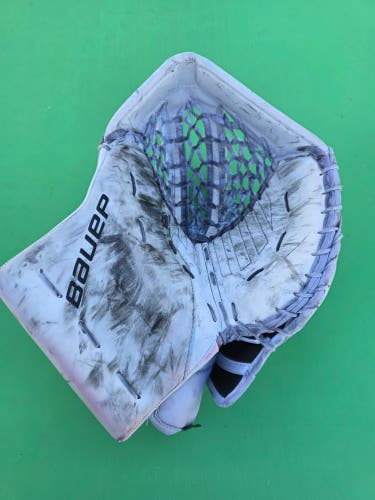 Senior Bauer Supreme Shadow Goalie Glove