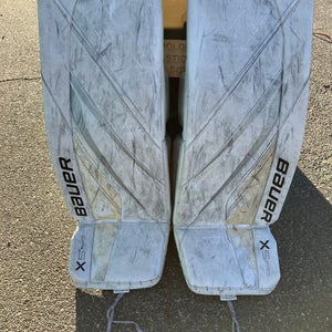 34" Senior Bauer Vapor X5 Pro Goalie Leg Pads (Used)