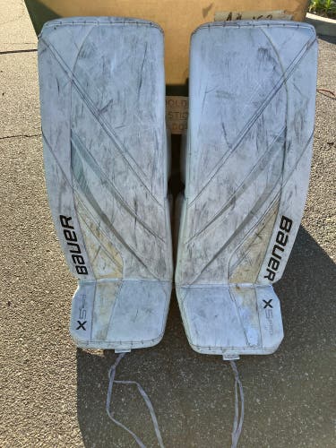 34" Senior Bauer Vapor X5 Pro Goalie Leg Pads (Used)