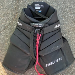 Black Senior Small Bauer Supreme Pro Hockey Goalie Pants (Used)