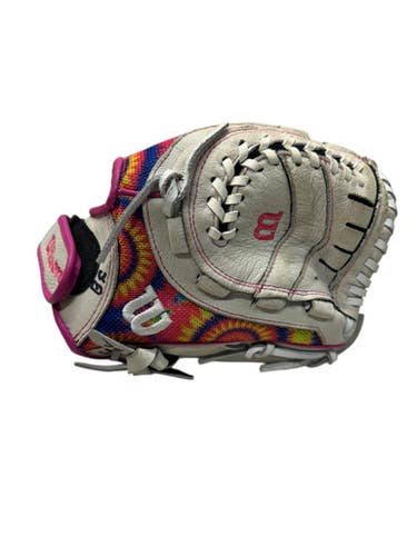 Used Wilson A440 FLASH RH Throw Fastpitch Gloves White 11" 11835-S000203224