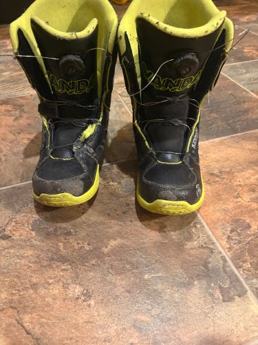 Unisex Size M 6.0 (W 7.0) K2 Vandal Snowboard Boots (Used)