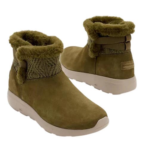 Skechers On-The-Go City Winter Boots Women 8.5 Wide Green Suede Ankle HAWK1116