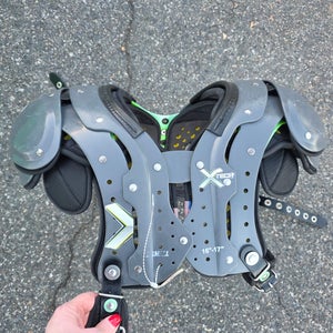 XS Adult Other Xtech Shoulder Pads (Used)