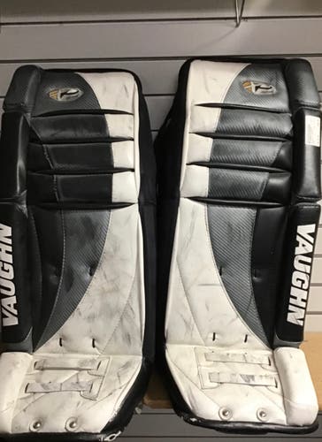 Medium Adidas Goalie full set (Used)