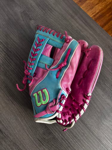 Wilson A2000 1785 RH Infield Baseball Glove 11.75" (Used)