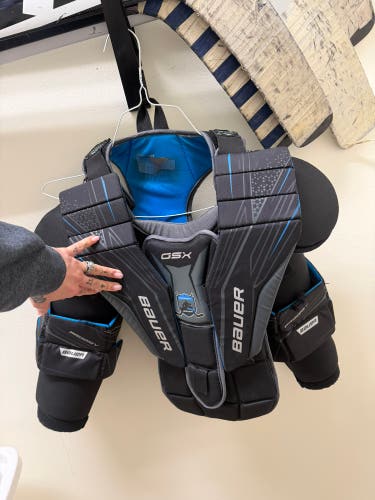 Large/Extra Large Bauer GSX Goalie Chest Protector (Used)