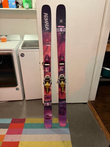 Men's 2026 Armada 157 cm All Mountain ARV 94 Skis With Bindings Max Din 15 (Used)