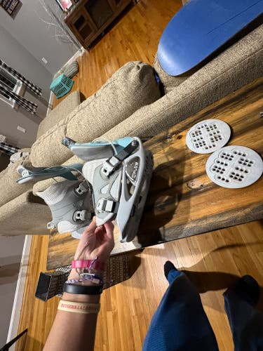 Unisex One Size Fits All Flow Fuse Snowboard Bindings All Mountain (Used)