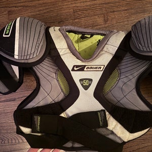 Nike Bauer Supreme Shoulder Pads Senior Medium