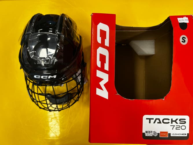 Small CCM Tacks 720 Combo Helmet (New)