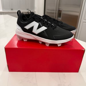 Brand New in Box!! Women's New Balance Fuse v5 Molded Softball Cleat, size 9, black