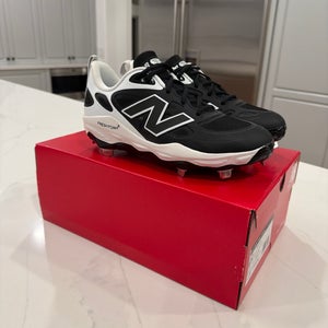 Brand New in Box!! Women's New Balance Fresh Foam X Velo v3 Metal Softball Cleats, size 8.5, black.