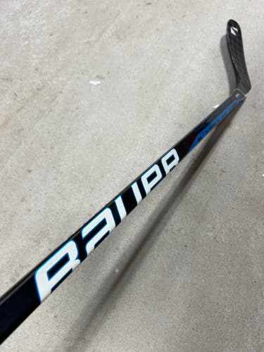Bauer Nexus E4 Hockey Stick | LH P88 Junior 40 Flex