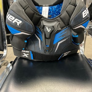 Large Intermediate Bauer X Shoulder Pads (New)