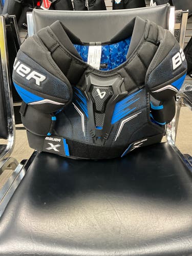 Large Intermediate Bauer X Shoulder Pads (New)
