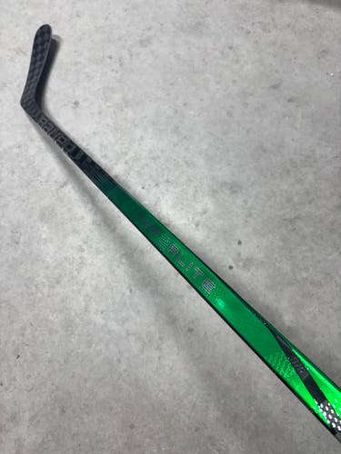 95 Flex P92 Senior Bauer Vapor Hyperlite2 Right Hand Hockey Stick (New) Pro Stock