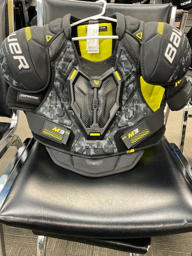 Large Senior Bauer Supreme M3 Shoulder Pads (New)