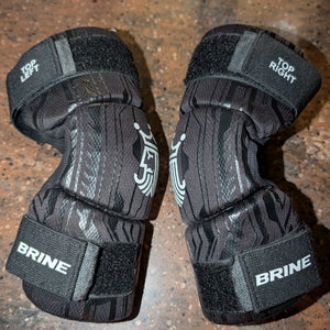 Large Youth Brine Uprising 2 Arm Pads (Used)