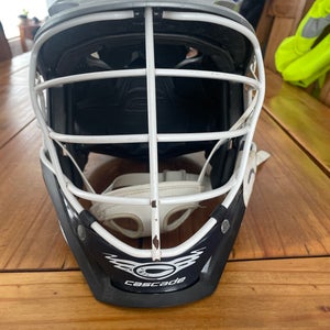 Player's Cascade S Helmet