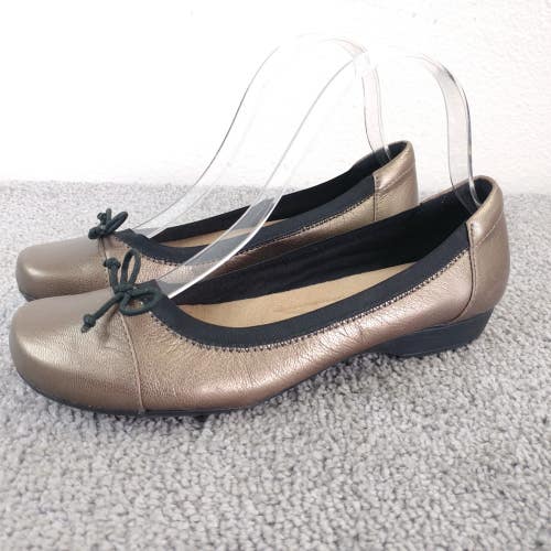 Clarks Collection Comfort Shoes Womens Size 6.5 Shoes Metallic Leather Bow