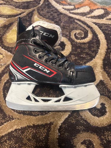 2017 CCM JetSpeed FT340 Hockey Skates Regular Width Size 1 (Used)