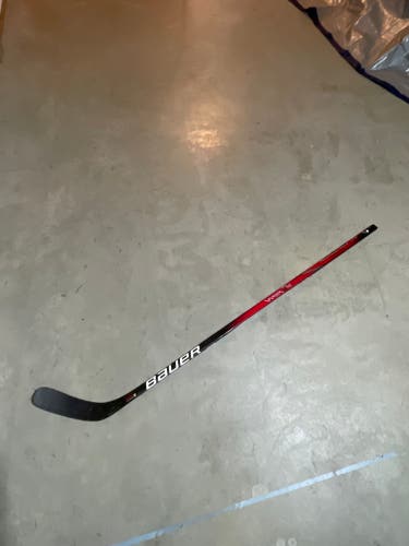 Intermediate Bauer Vapor X4 Right Handed Hockey Stick P88 55 Flex (Used)