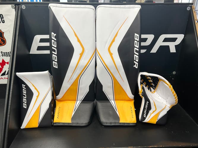 34" 2025 Bauer Flylite Regular Goalie Full Set (New)