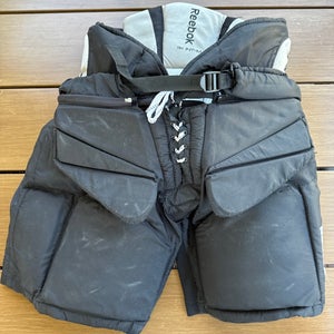 Intermediate Medium Reebok 11k Hockey Goalie Pants Pro Stock (Used)