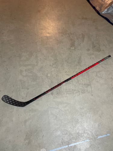 Intermediate CCM JetSpeed FT4 Right Handed Hockey Stick P29 55 Flex (Used)