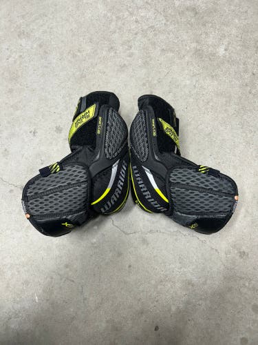 Warrior Alpha QX Senior Medium Elbow Pads Pro Stock (New)