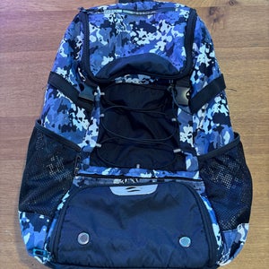 Youth Baseball Bat Bag | Backpack Style | 2 Bat Sleeves | Blue Camo | Used