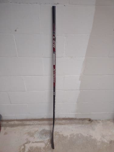 CCM JetSpeed Youth Composite Hockey Stick - 40 Flex P28 (Used)