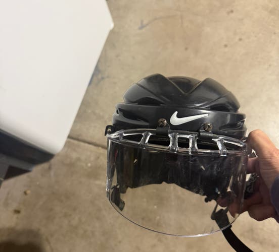 Medium Nike Helmet (Used)