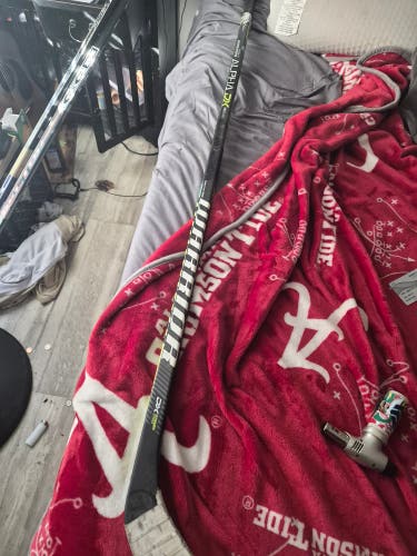 Senior Warrior Alpha DX Pro Team Right Handed Hockey Stick W03 75 Flex (Used)