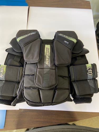 Small Warrior RITUAL X4 Pro Goalie Chest Protector (Used)